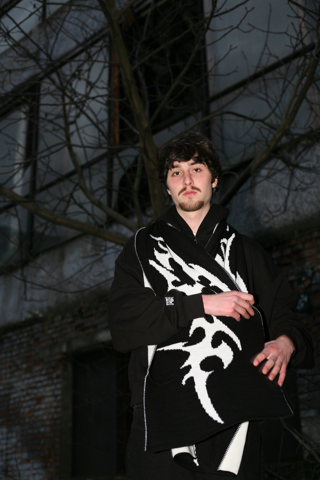 Oversized Scarf TRB black