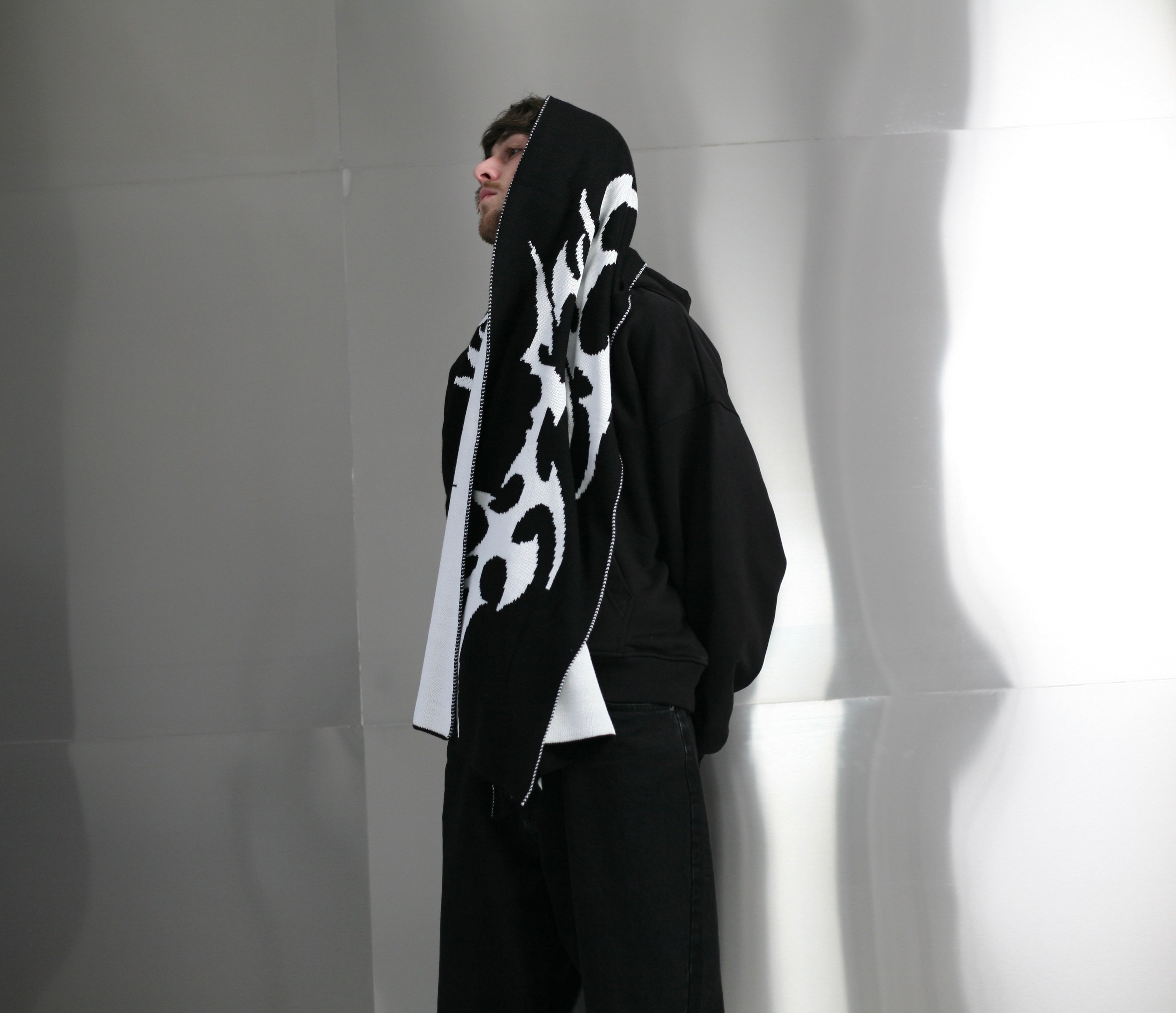 Oversized Scarf TRB black